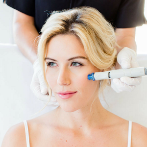 Hydrafacial vs. Traditional Facials: Which Is Better?